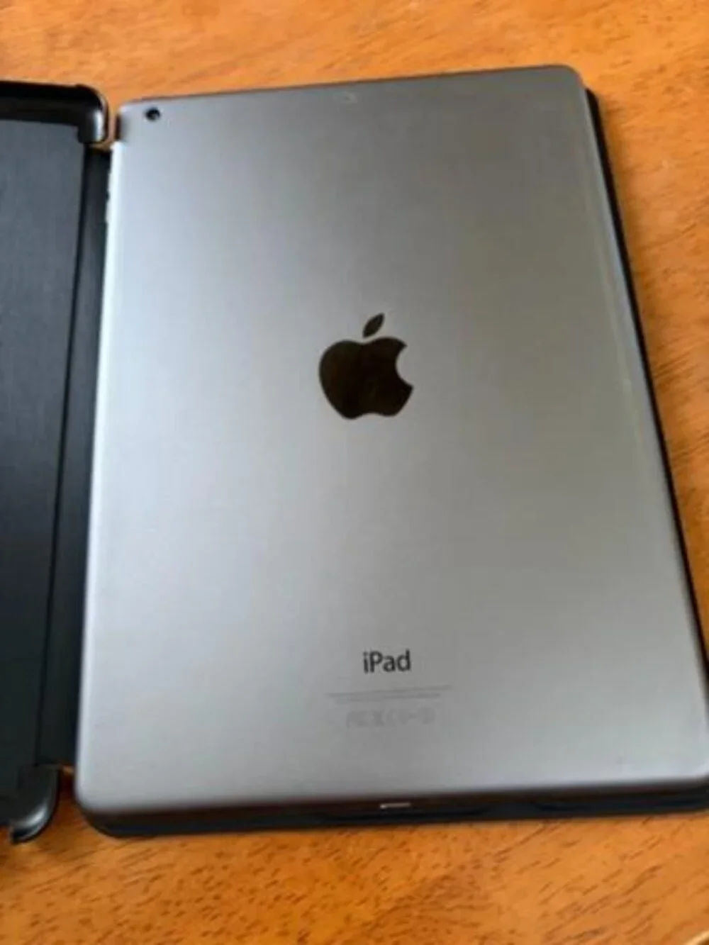 Apple iPad Air (1st Gen, Wi-Fi)